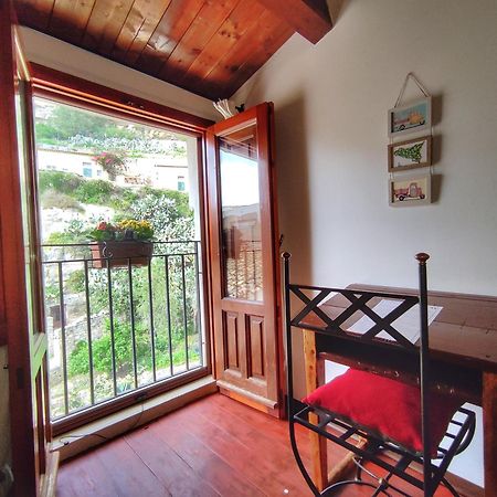 Lilibeth Houses - Charming & Lovely Views Scicli Chambre photo