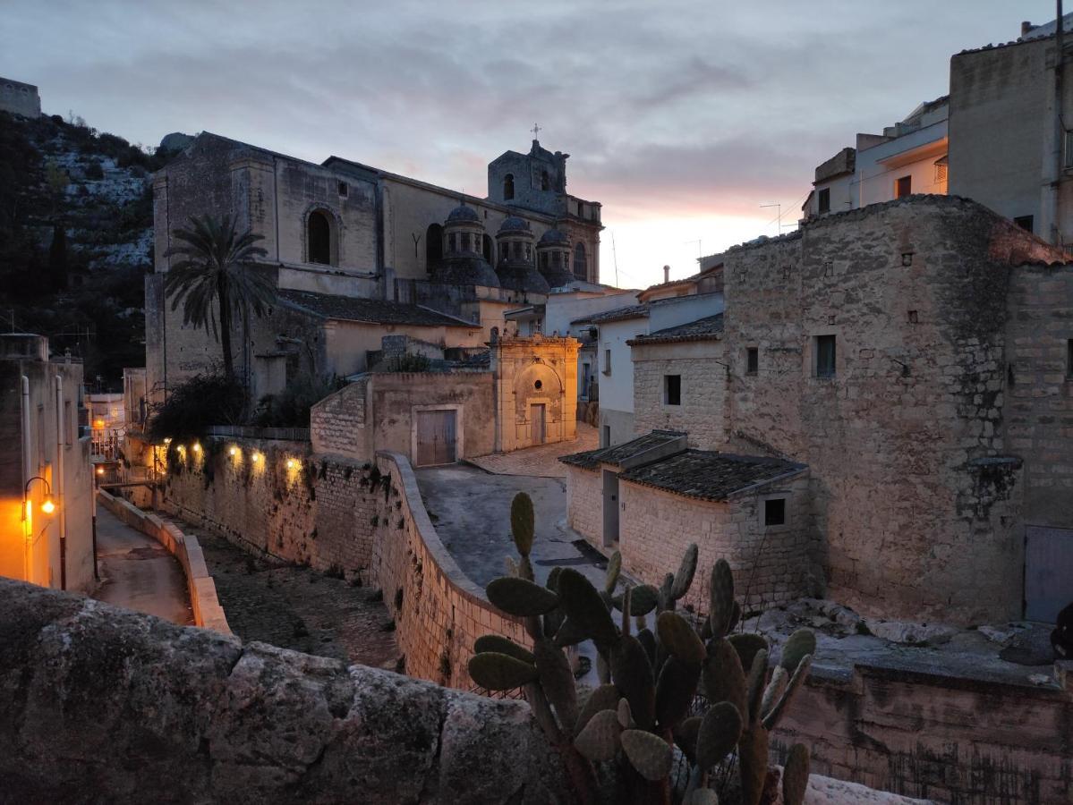 Lilibeth Houses - Charming & Lovely Views Scicli Extérieur photo