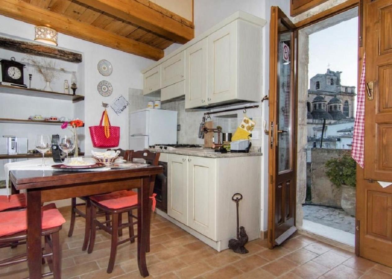 Lilibeth Houses - Charming & Lovely Views Scicli Extérieur photo