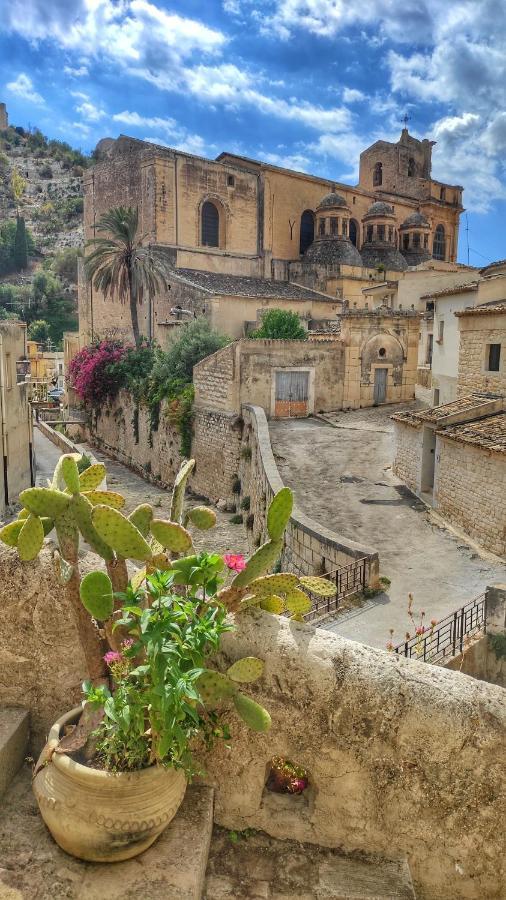 Lilibeth Houses - Charming & Lovely Views Scicli Extérieur photo
